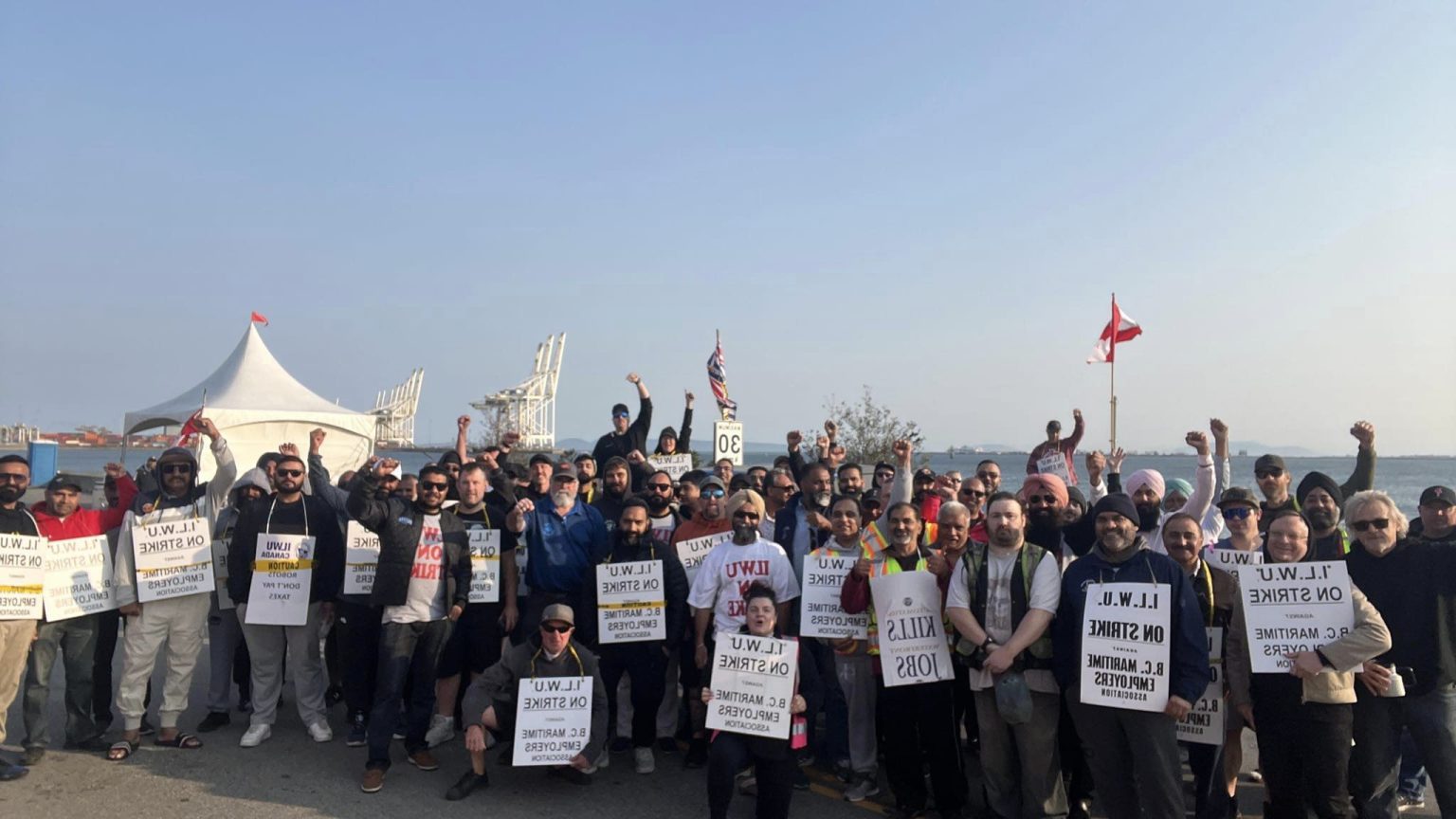 Canada’s West Coast strike enters 4th day Maritime